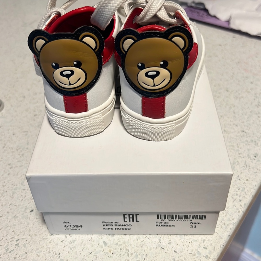Moschino baby sneakers